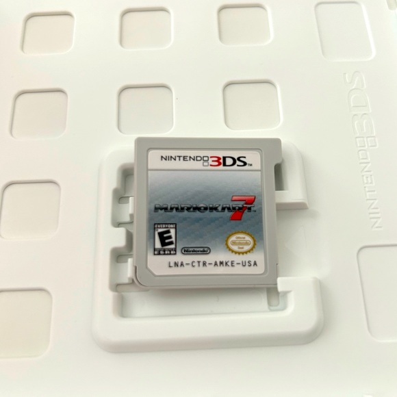 Nintendo Mariokart 7 3DS Game with Case - Like New - Tssted - Picture 4 of 5